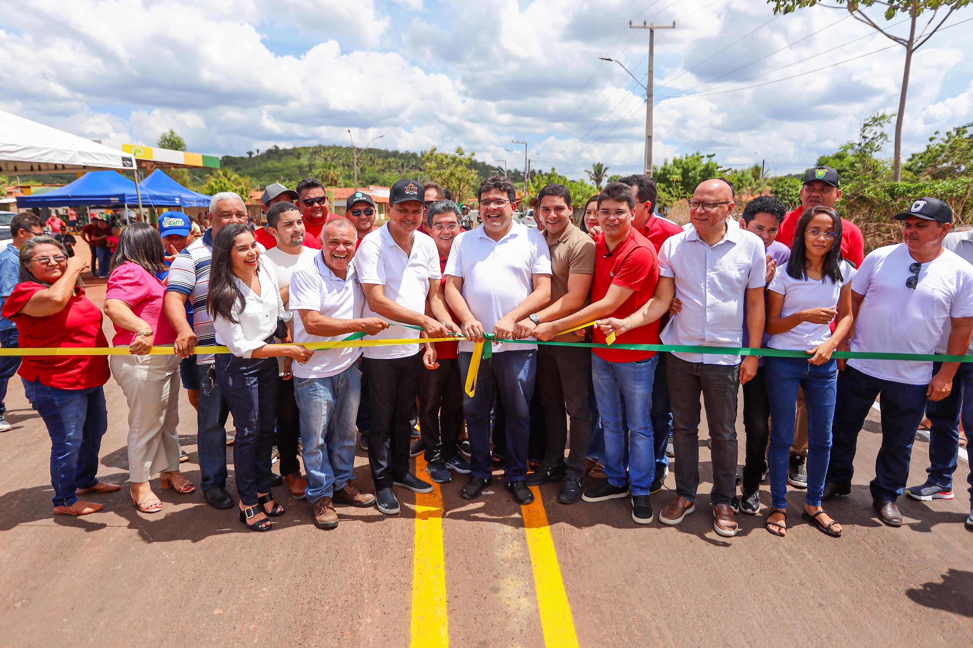 Governador inaugura restauração de rodovia que interliga União Miguel