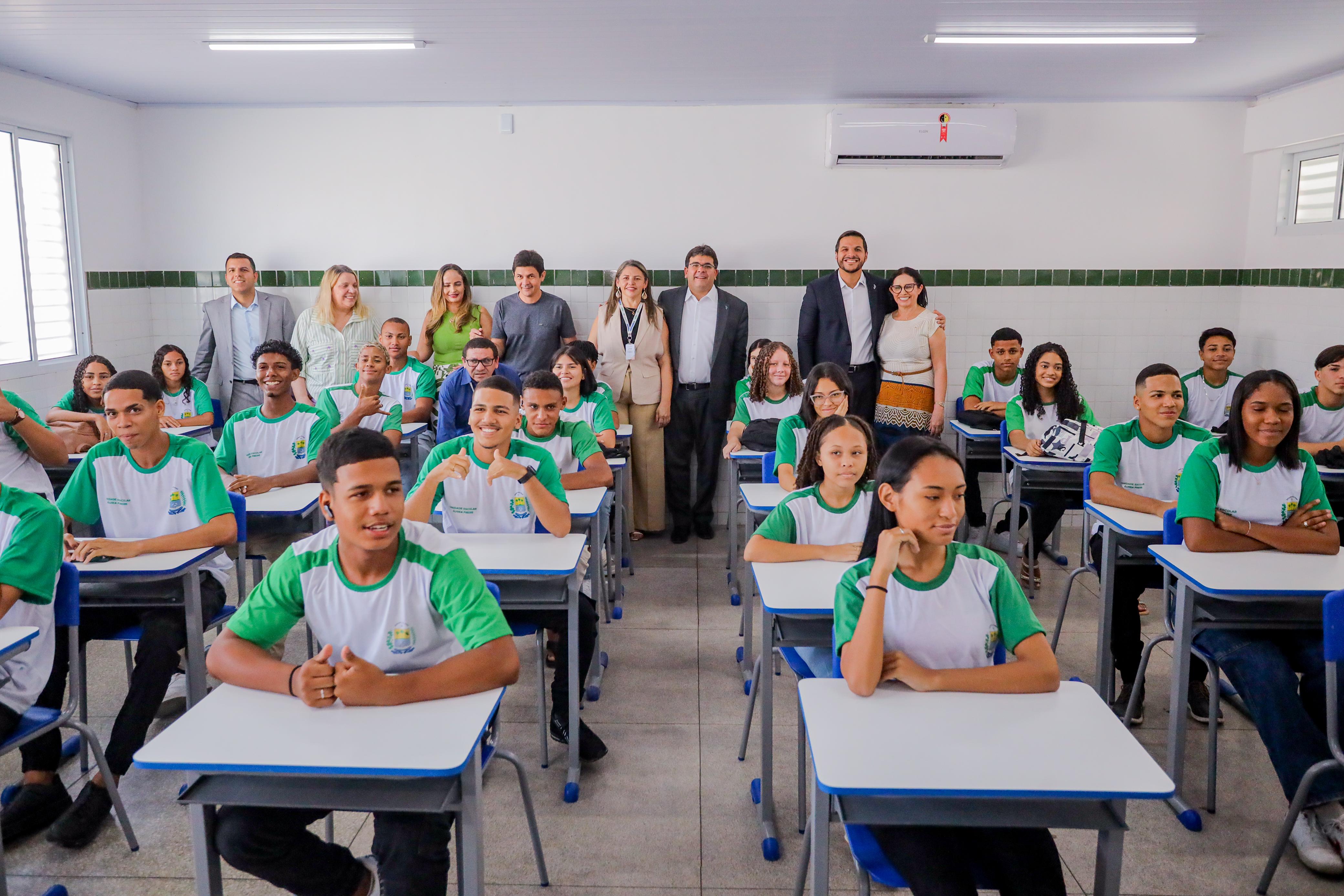 Inauguração da reforma do Centro Estadual de Tempo Integral Professora Áurea Freire-Gabriel Paulino16.jpg