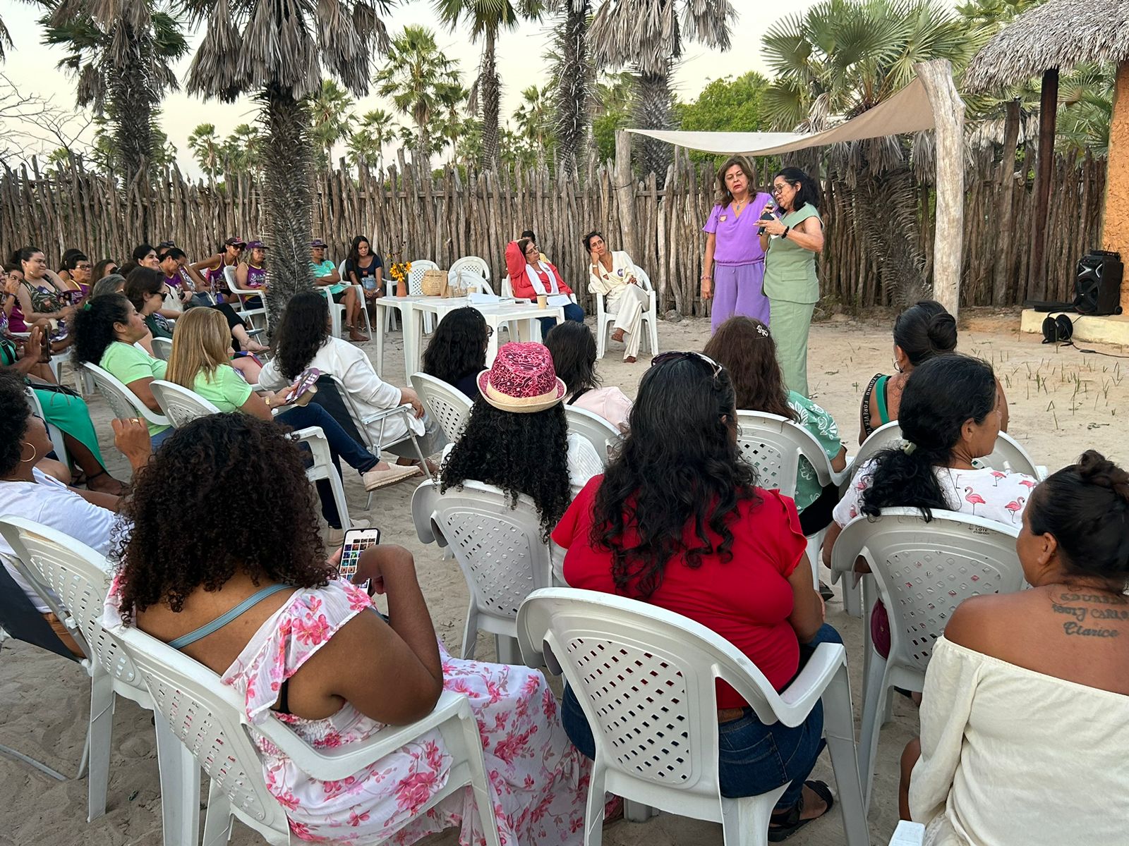 Mulheres Cajueiro da Praia 4.jpg