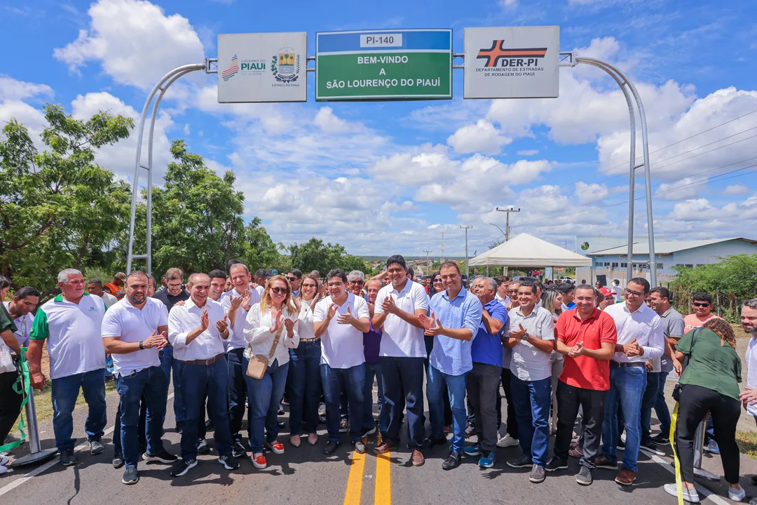 Governador entrega mais de 100 km de rodovias recuperadas e autoriza obras  em São Lourenço do Piauí - Governo do Piauí