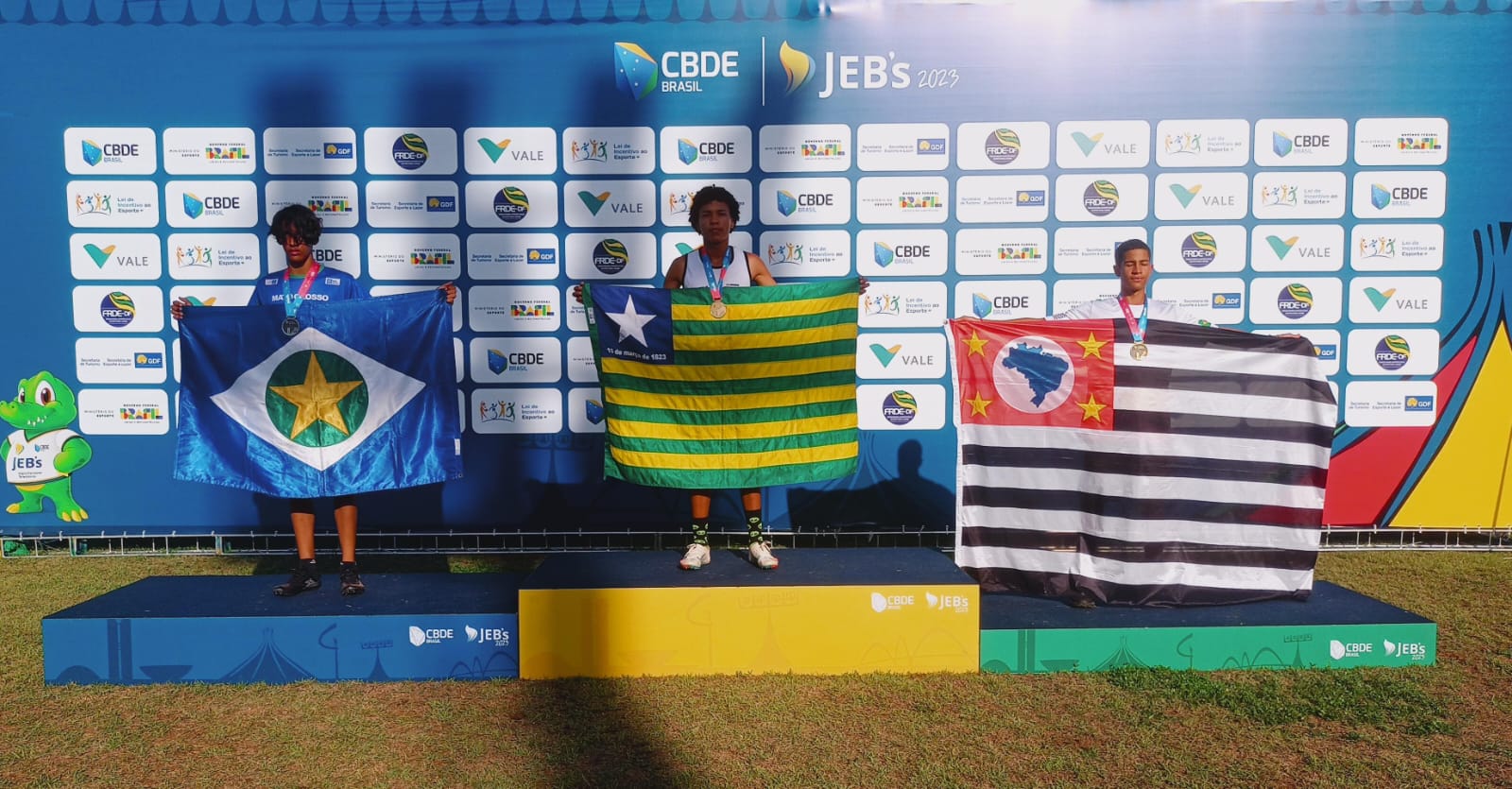 Judô primaverense conquista duas medalhas nos Jogos Escolares Brasileiros  (JEB's) em Brasília - Notícias - Prefeitura Municipal de Primavera do Leste