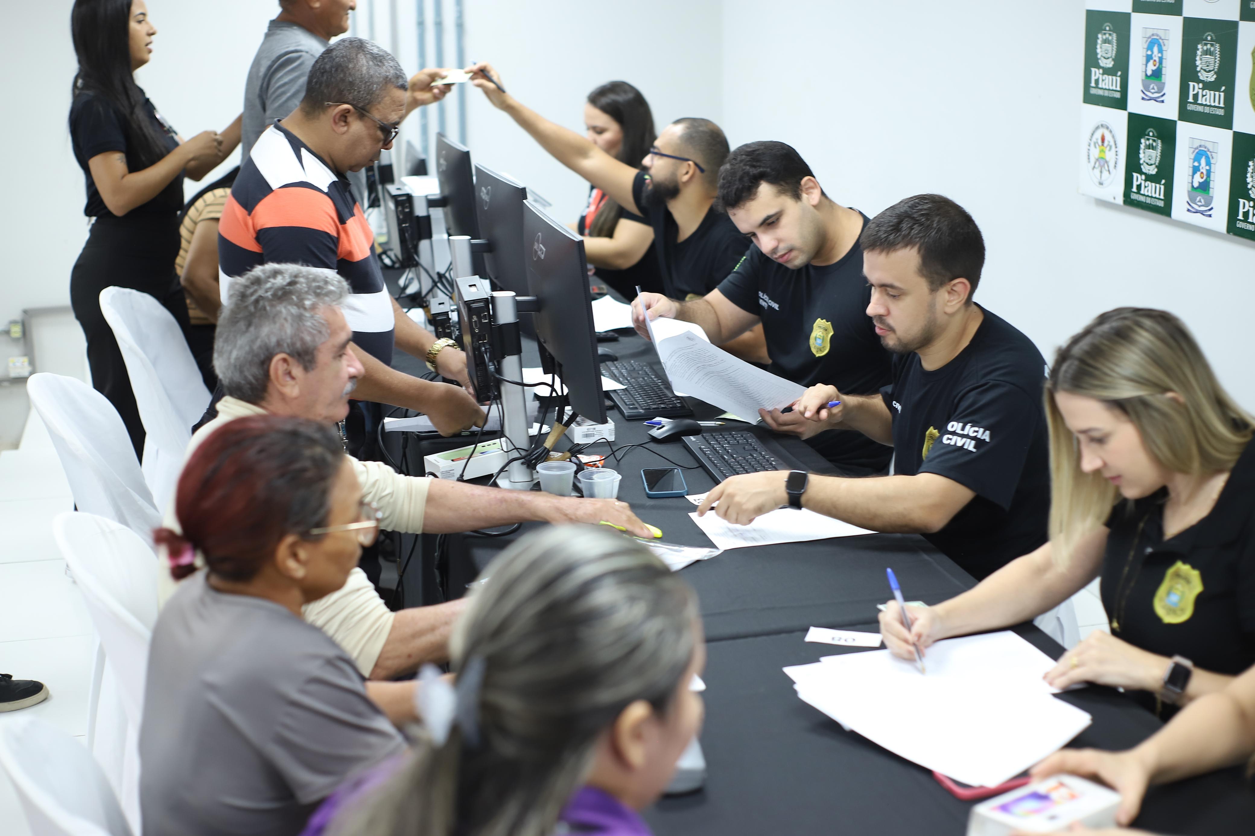 Secretaria de Segurança recupera mais de 10 mil aparelhos celulares -  Governo do Piauí