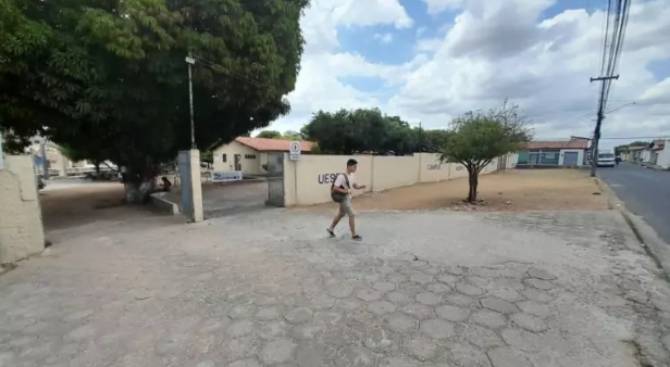clovismoura.png