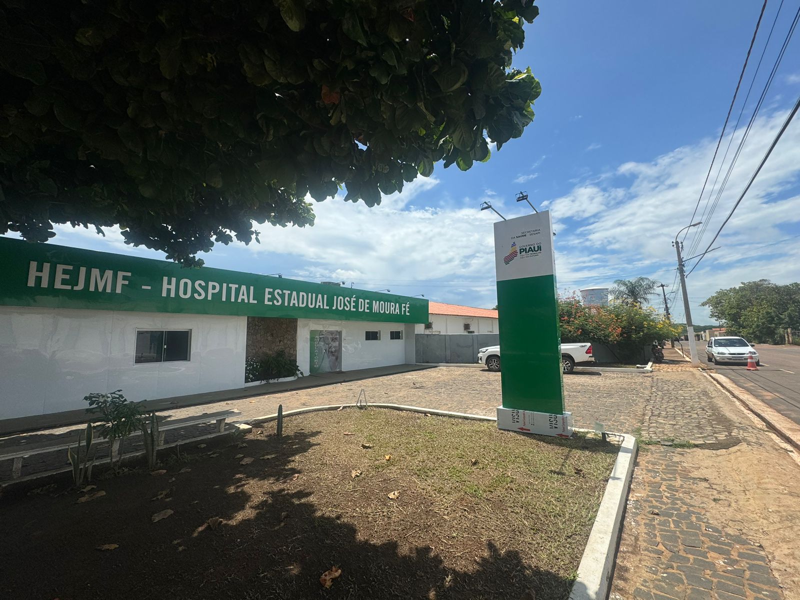 hospital simplicio mendes.jpg